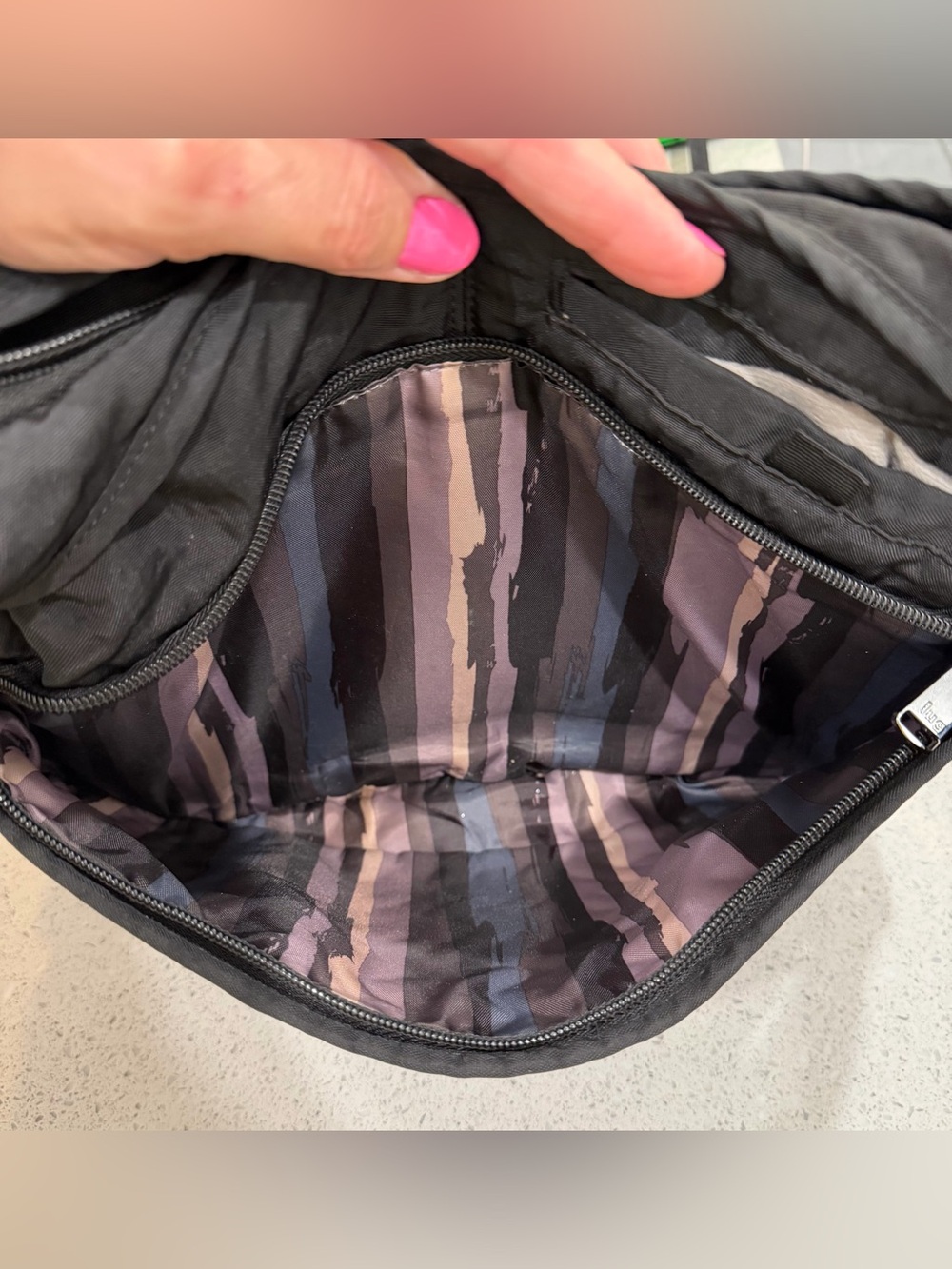 LUG Canopy Crossbody - Picture 6 of 9